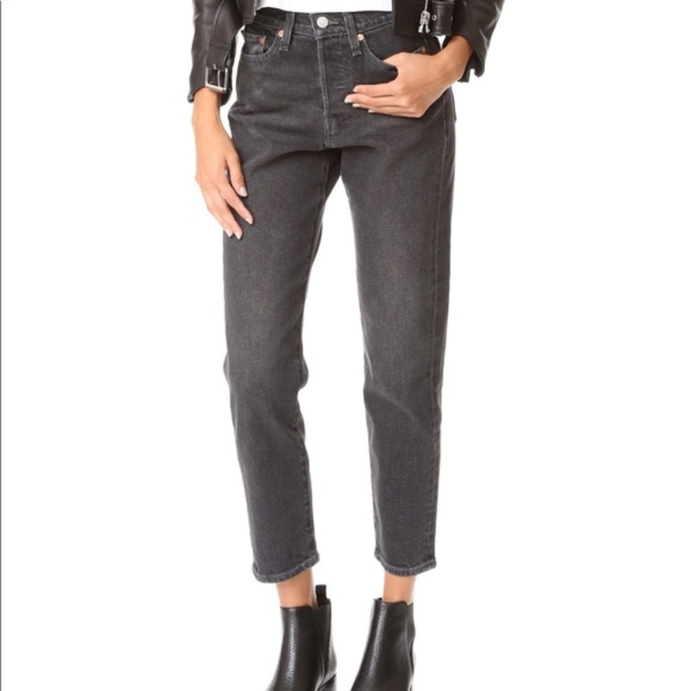 NWT Levis Wedgie Icon Deedee Washed Black Jeans 30